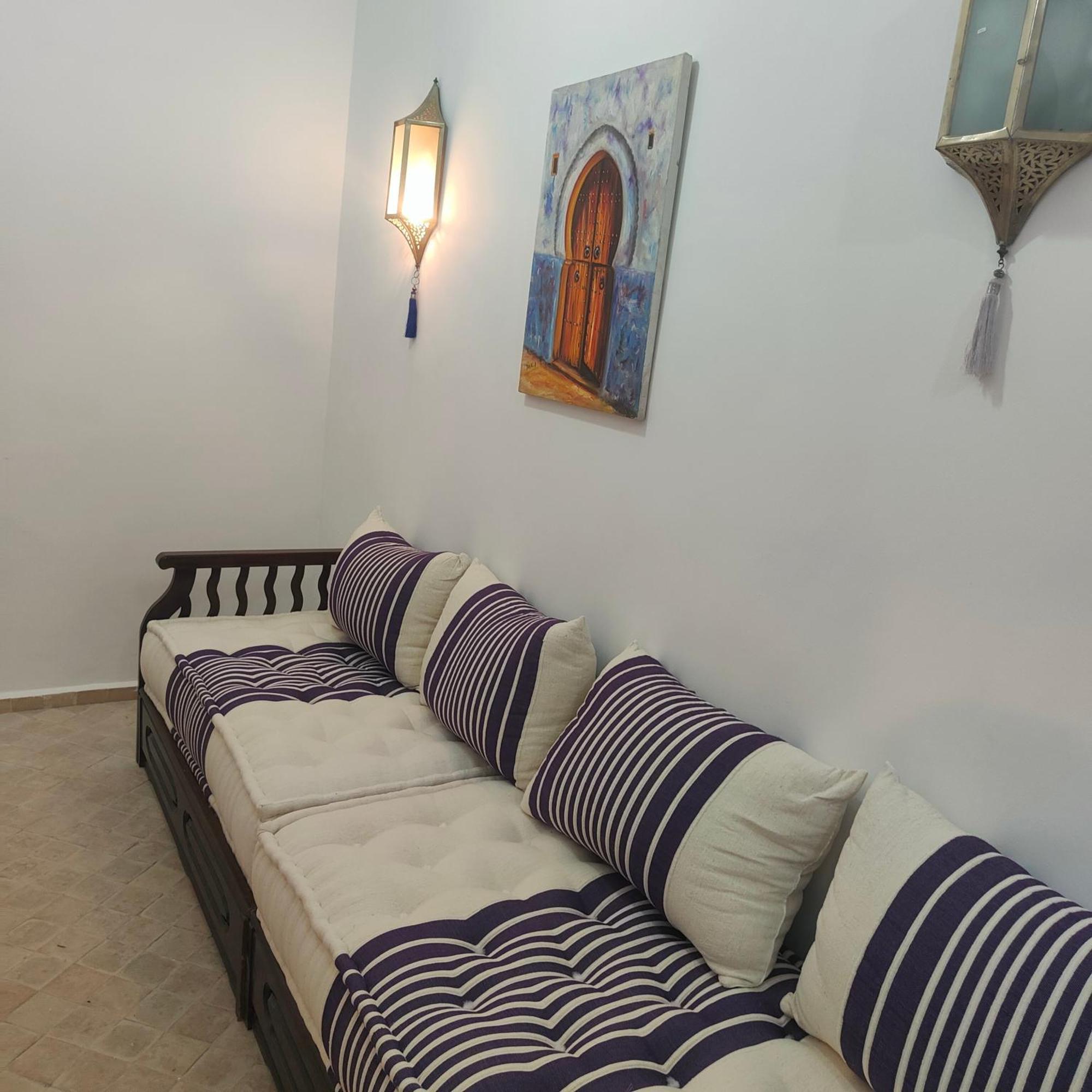 Riad Bkl Luxury Dar Baroud Танжер Екстериор снимка