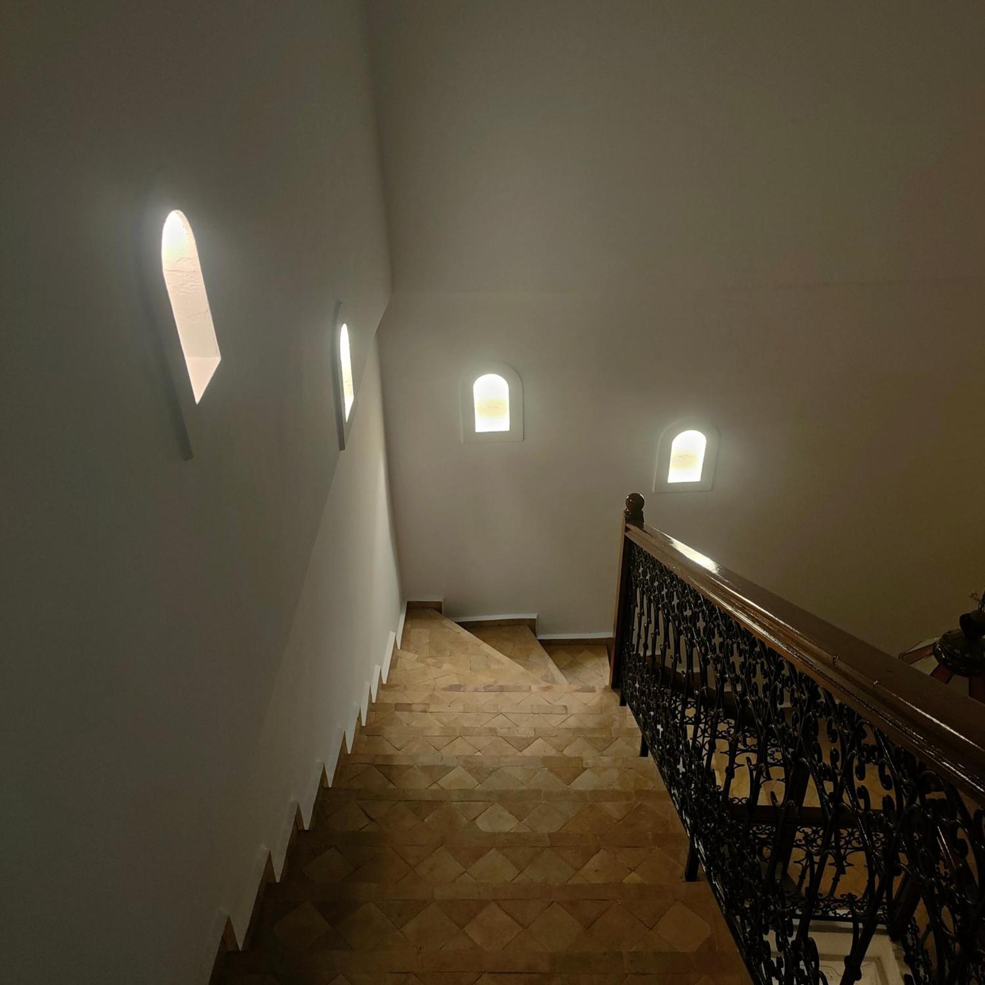 Riad Bkl Luxury Dar Baroud Танжер Екстериор снимка