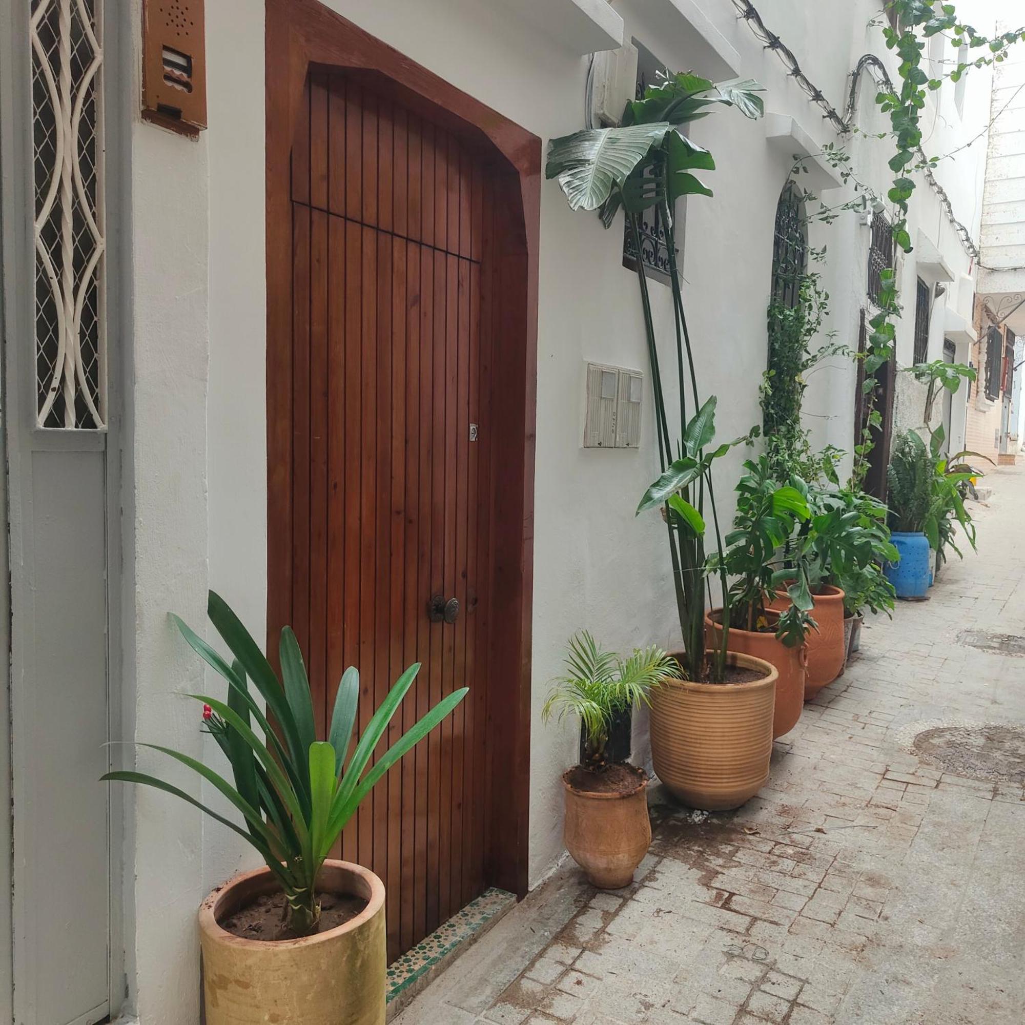 Riad Bkl Luxury Dar Baroud Танжер Екстериор снимка